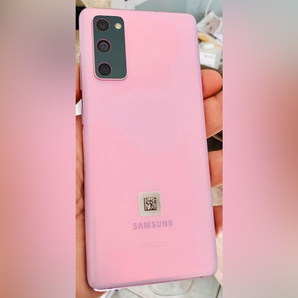 Samsung Galaxy S20 FE 5G 128GB Unlocked - Lavender